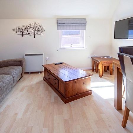 7 Varis Apartments Forres Bagian luar foto