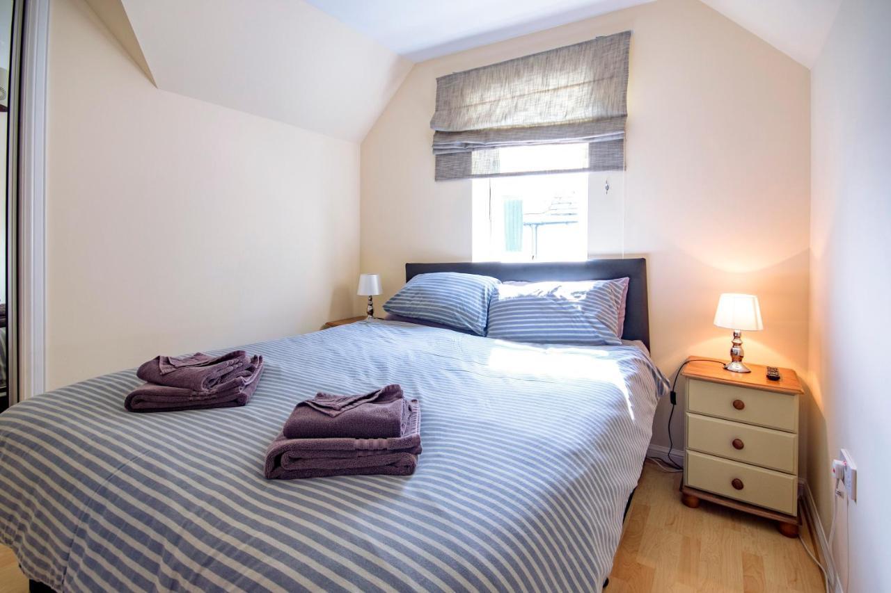 7 Varis Apartments Forres Bagian luar foto